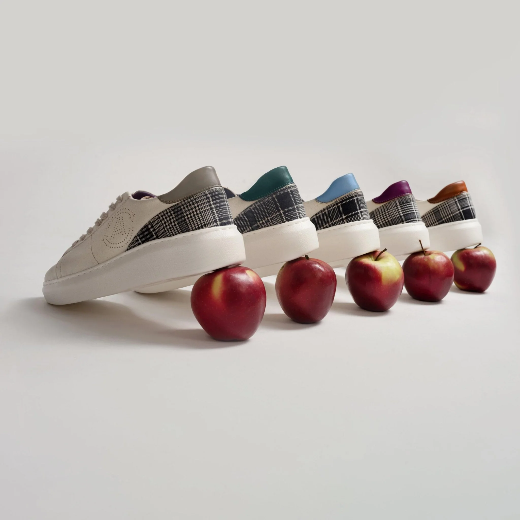 Apple & corn sneakers JANE - fucsia
