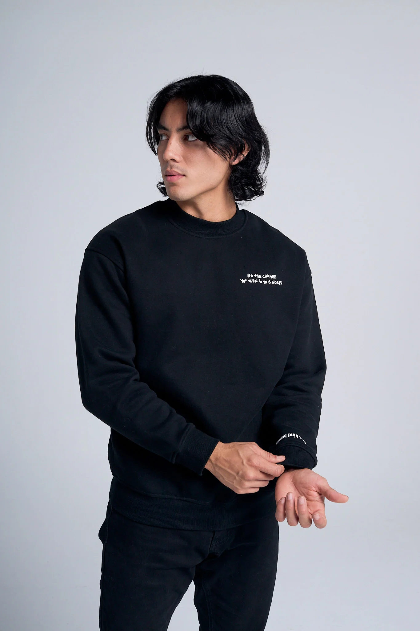 Be the change Crewneck - Image 7