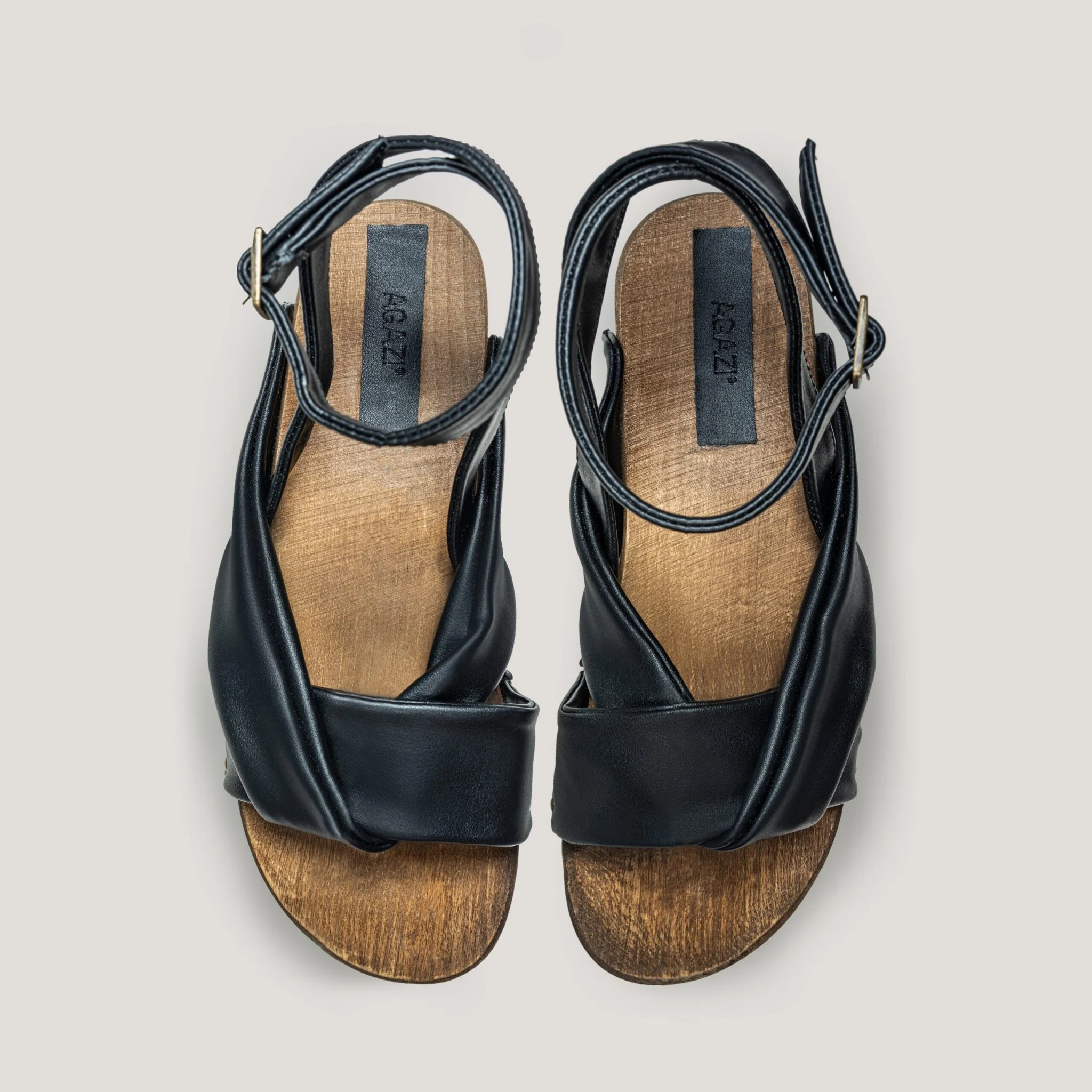 "Get in shape!” vegan grape leather sandals - Image 5