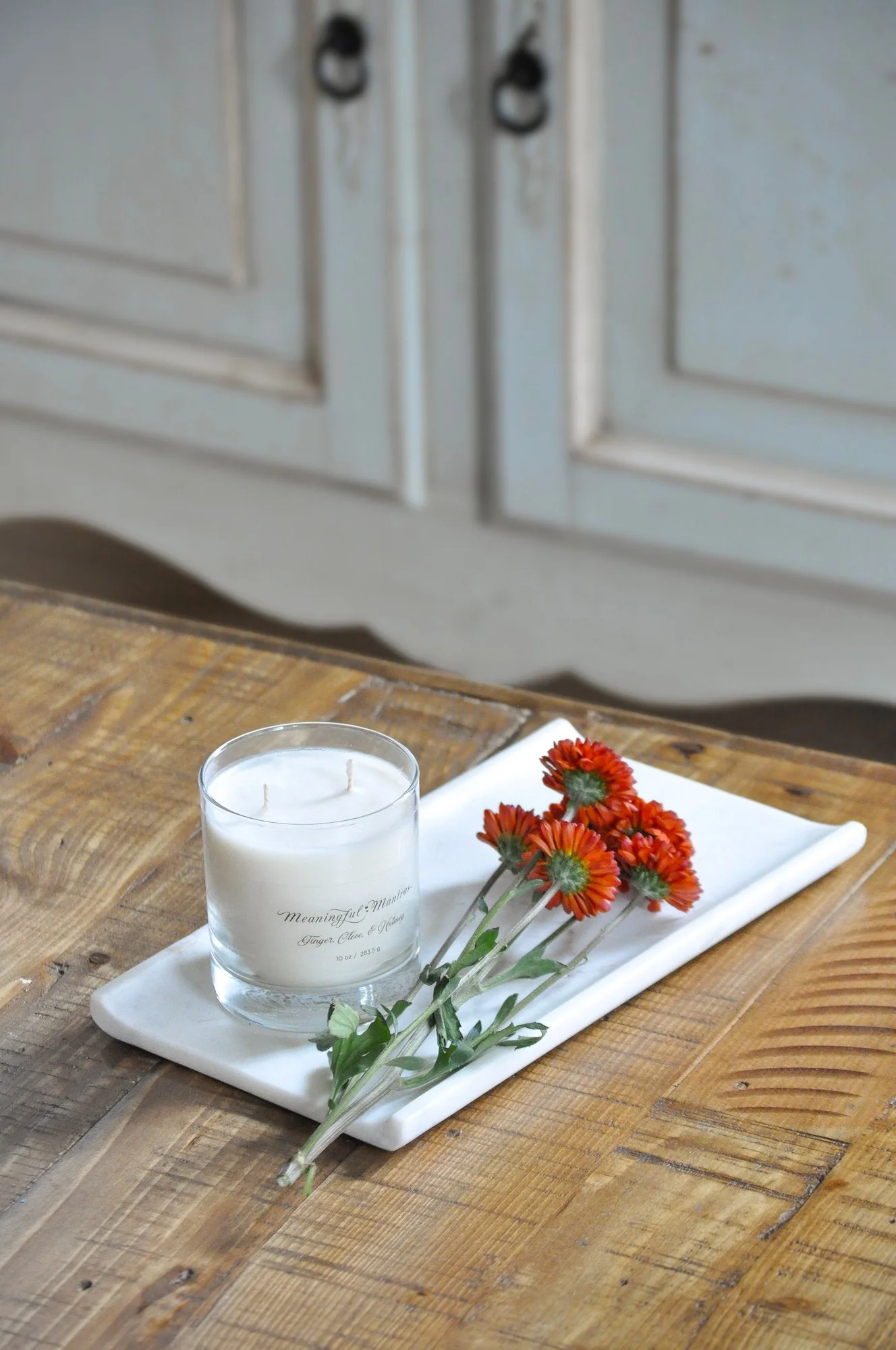 Ginger, Clove, & Nutmeg 10oz Minimal Aromatherapy Candle - Image 2
