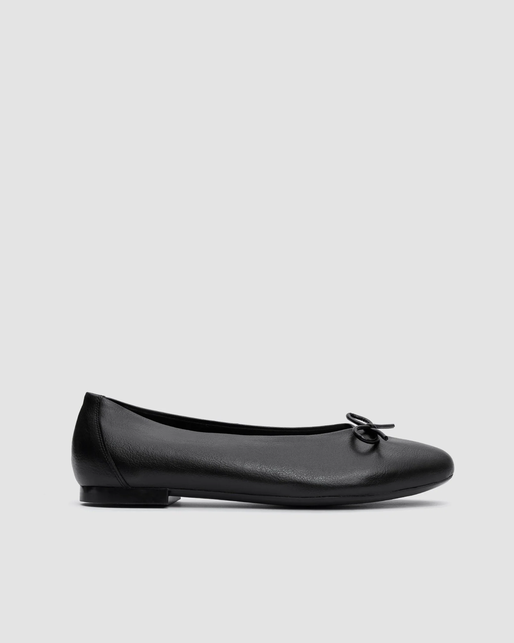 Mossy Pumps Black ballet flats with a bow - Image 6