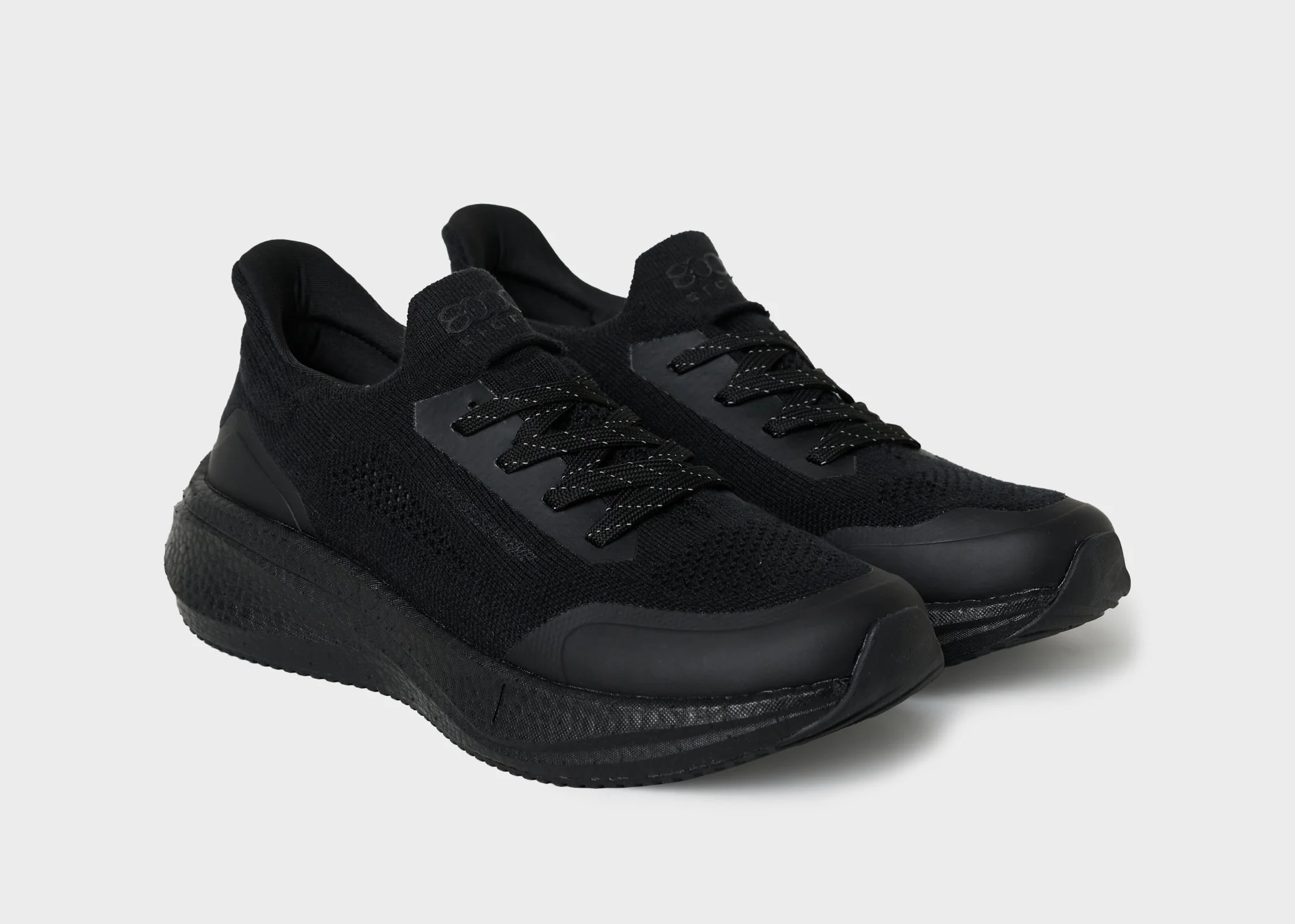 Runners for Men in Full Black - Image 2