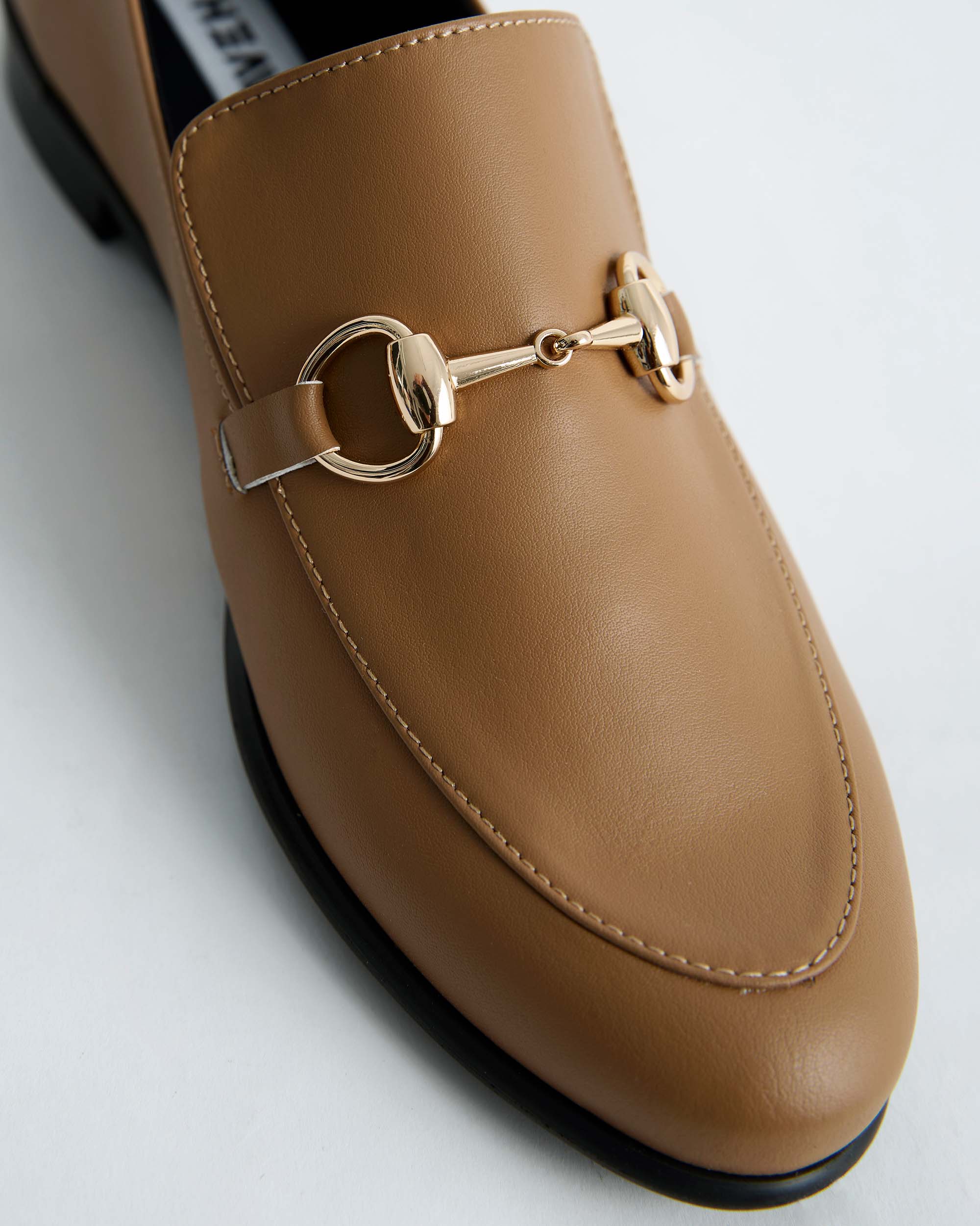 Shiv Loafers beige women's moccasins - Image 5