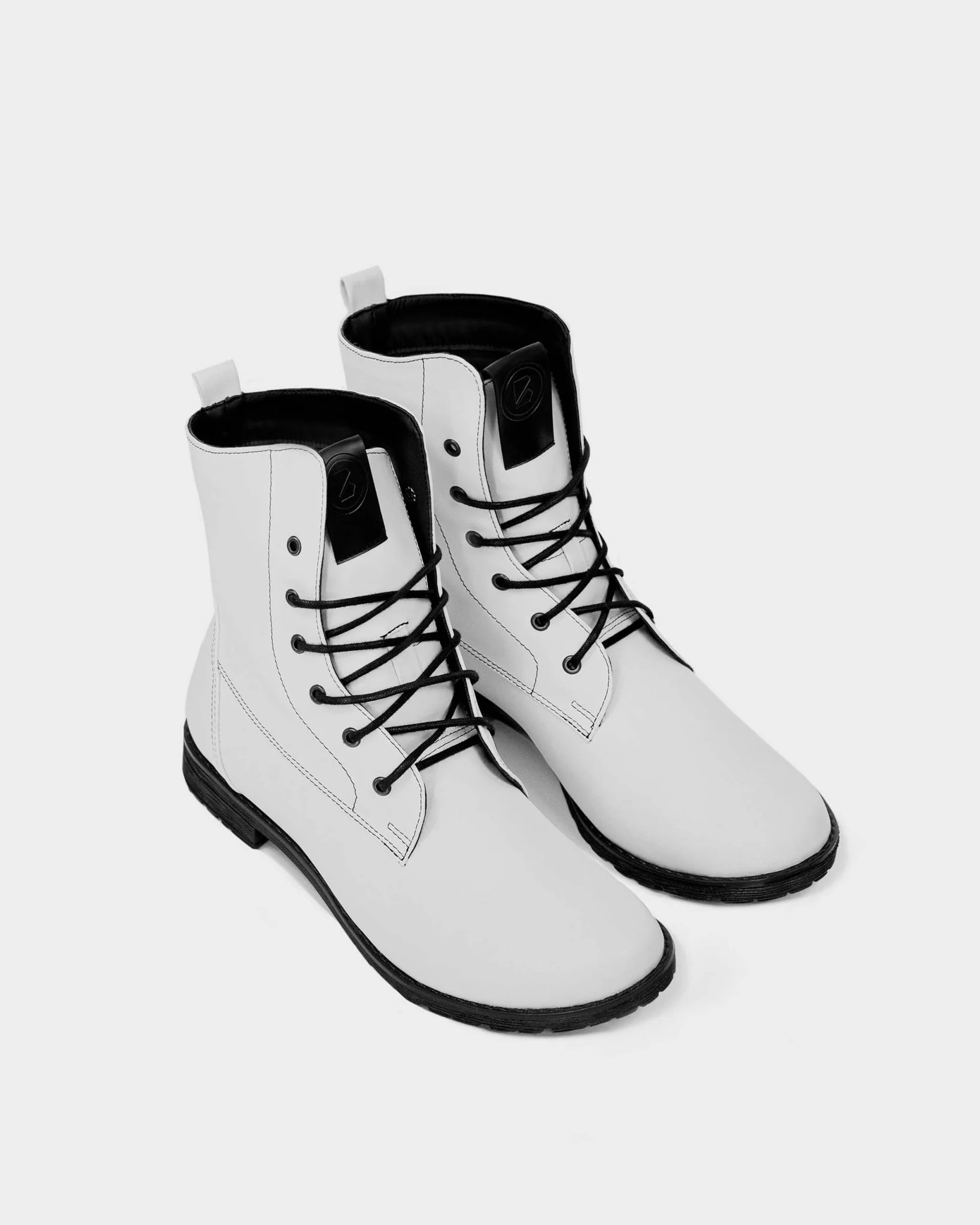 Workers No. 2 White Boots made of Desserto® cactus leather - outlet - Image 2